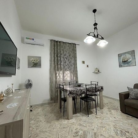 Dimora Di Giada Lägenhet Brindisi Rum bild